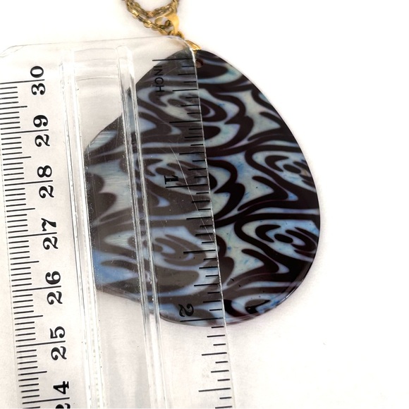 Blue Black Designer Shell Statement Necklace Gold Tone Chain - Picture 4 of 10